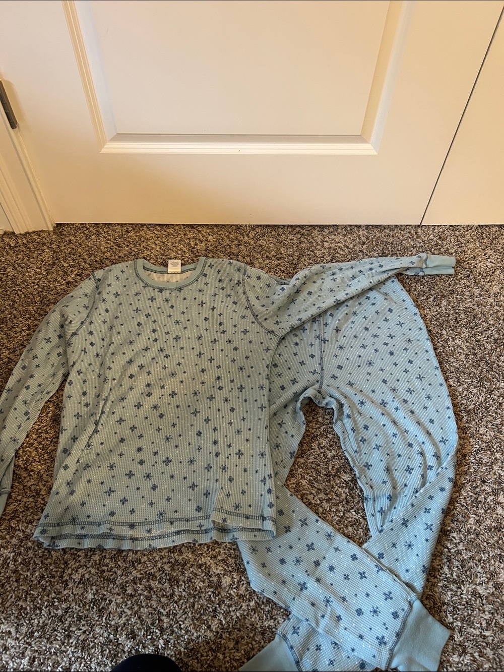 Old Navy Light Blue Snowflake Thermal Pajama Set